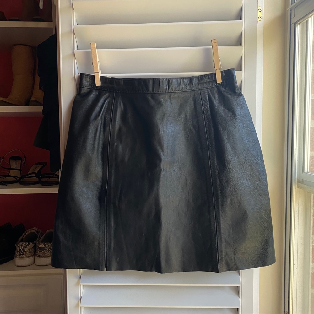 Genuine leather mini skirt